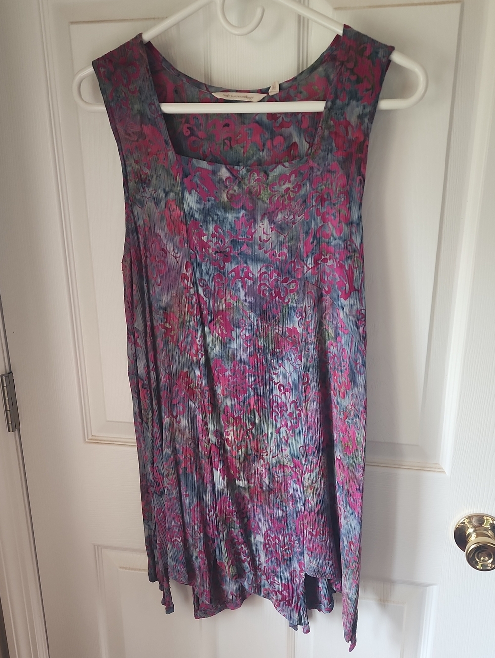 Soft Surroundings Sleeveless Floral Print Tunic in Pink and Blue